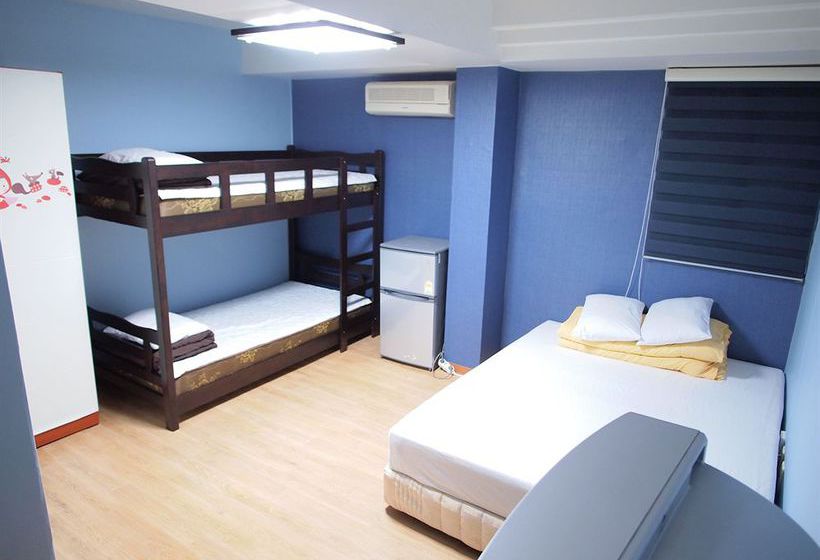 Shinchon Hostel