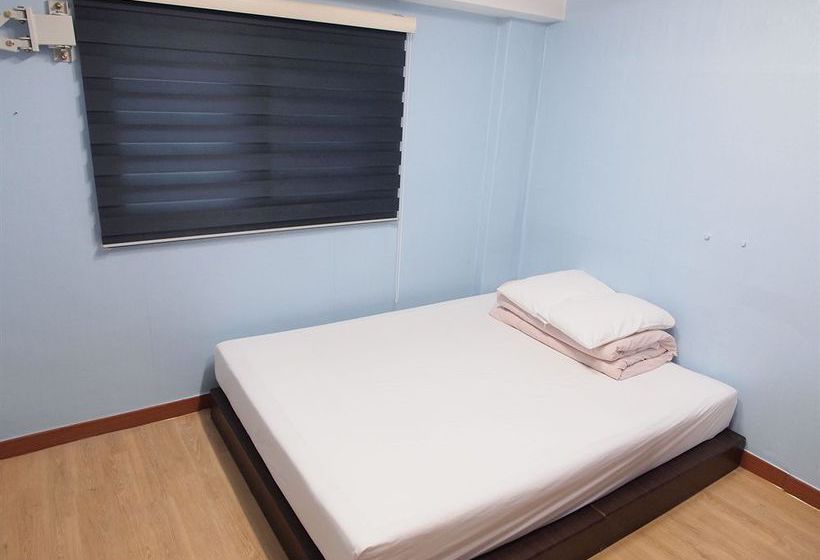 Shinchon Hostel
