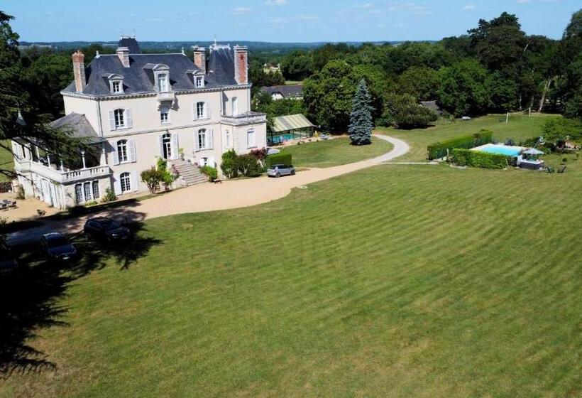 تختخواب و صبحانه Chateau Vary