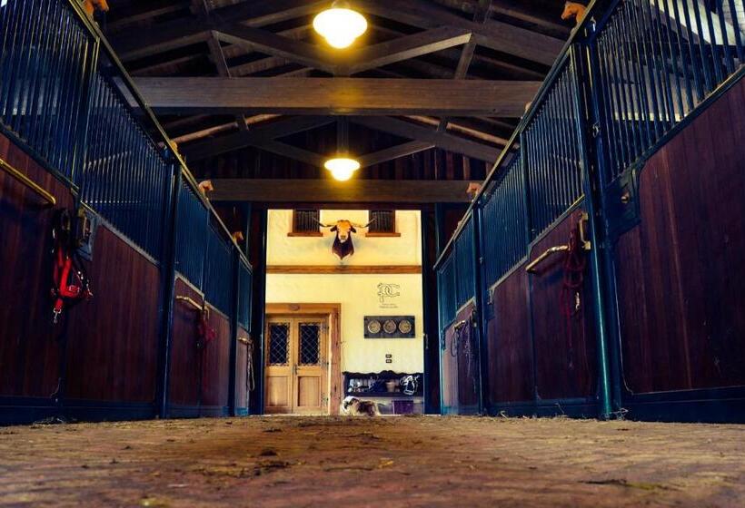 호텔 Pietra Cavalla   Ranch & Resort