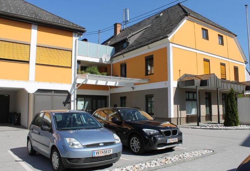 Post Hostel For Youth, Students And Pilgrims