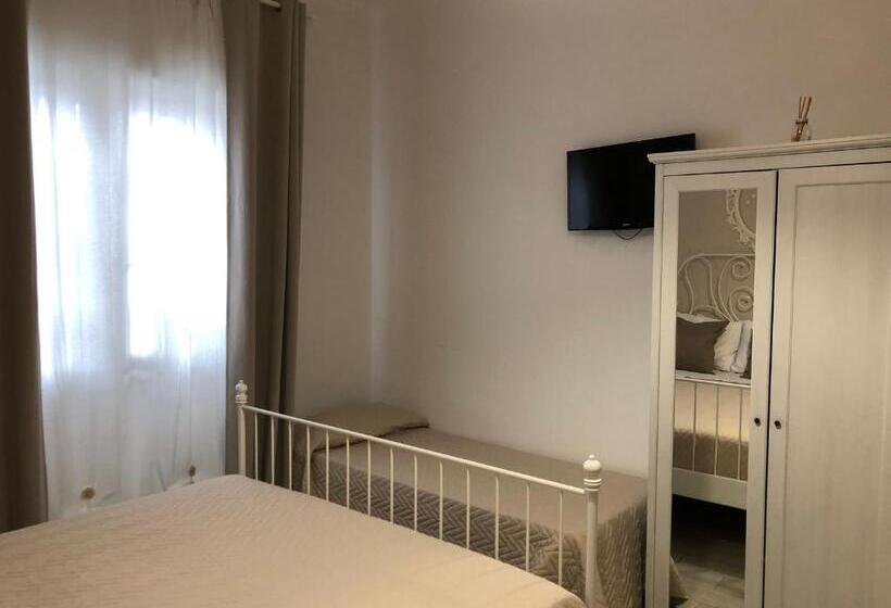 Golden Mile B&b