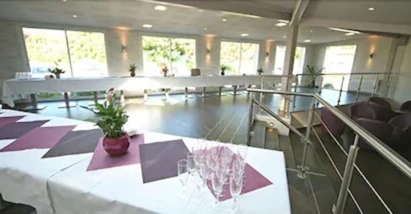 酒店 Charme Hôtel Et Spa, Montbéliard Sud