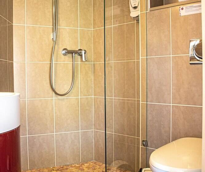 酒店 Charme Hôtel Et Spa, Montbéliard Sud