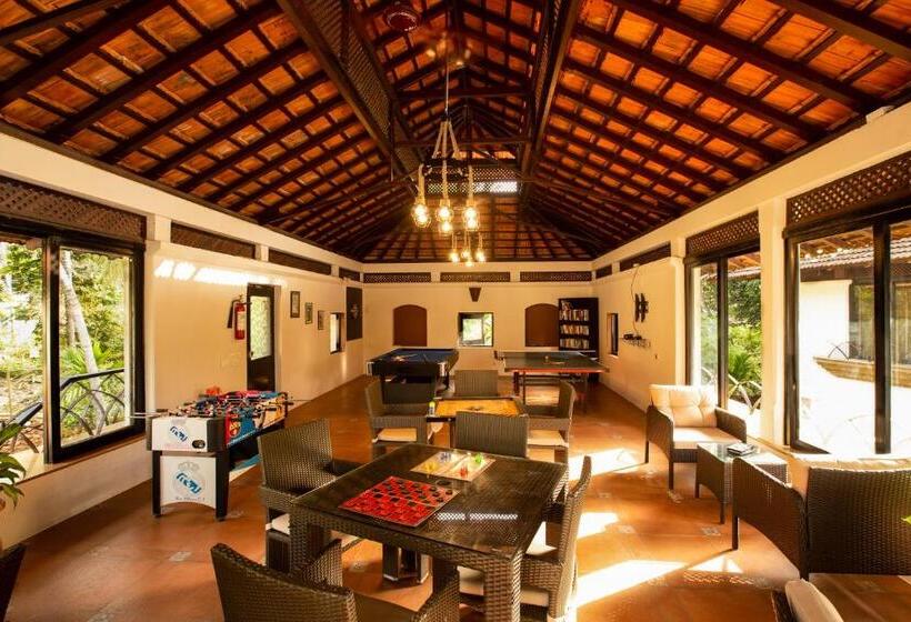 هتل Coconut Creek Resort   Dabolim Airport