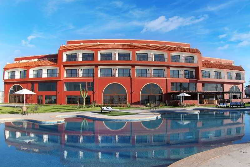 La Posada Hotel & Beach Club