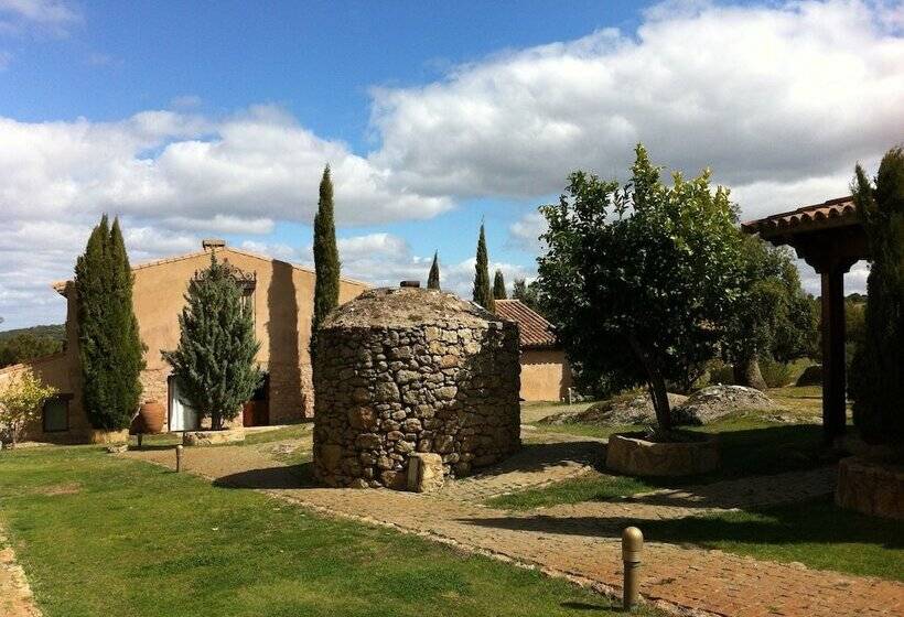 فندق ريفى Finca El Cortiñal