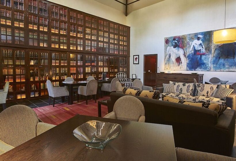 فندق ريفى Finca El Cortiñal