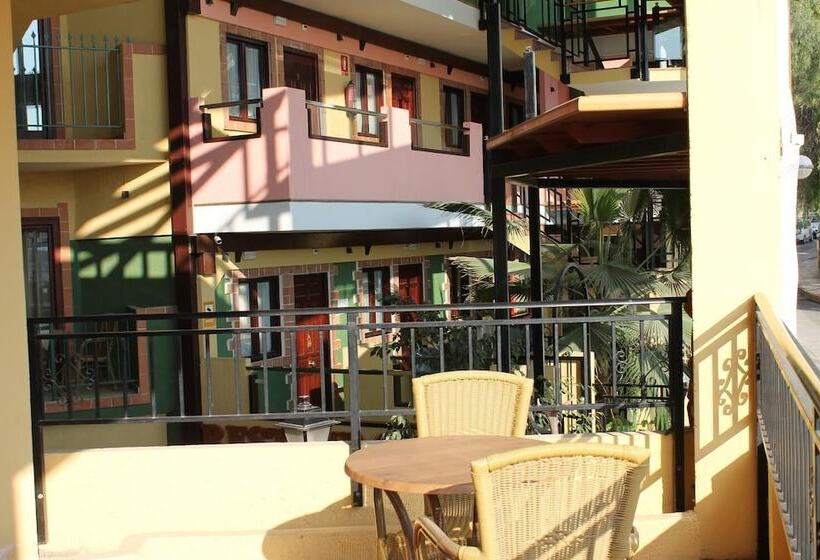 Hostal Leon Dormido