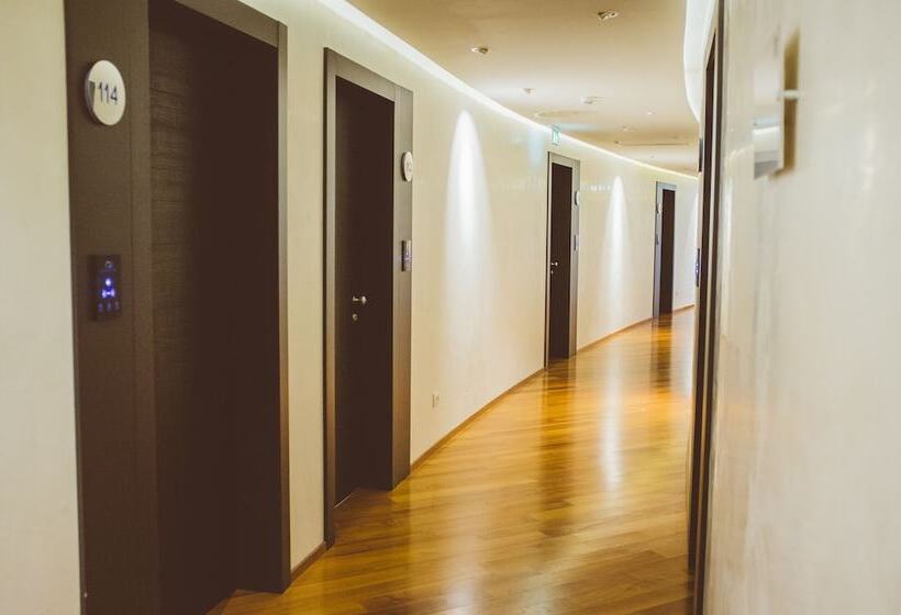 Callistos Hotel & Spa