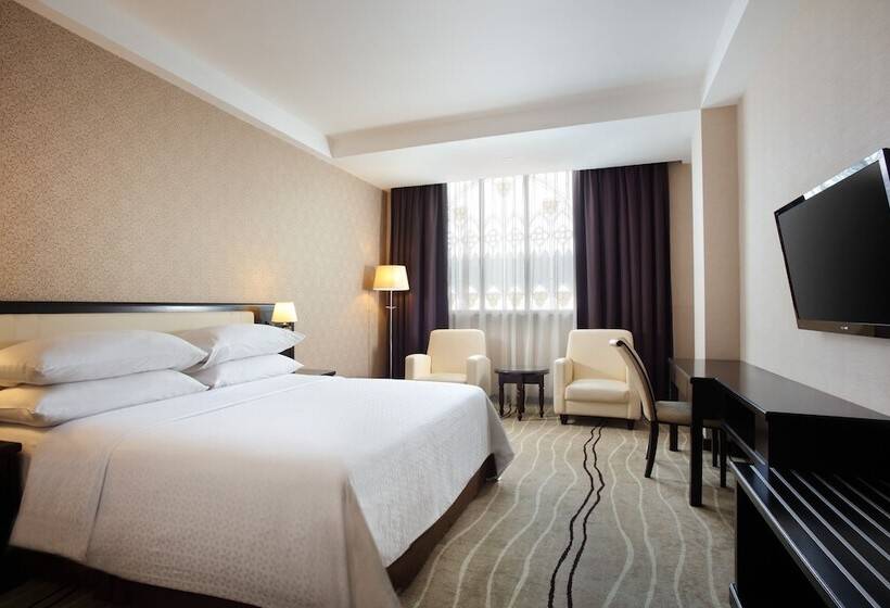 هتل Four Points By Sheraton Medan