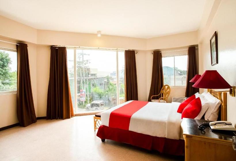 ホテル The Humbertos