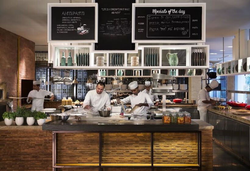 Jw Marriott Hotel New Delhi Aerocity