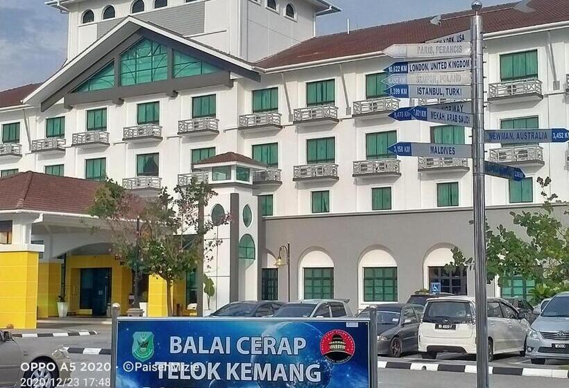 هتل Klana Beach Resort Port Dickson