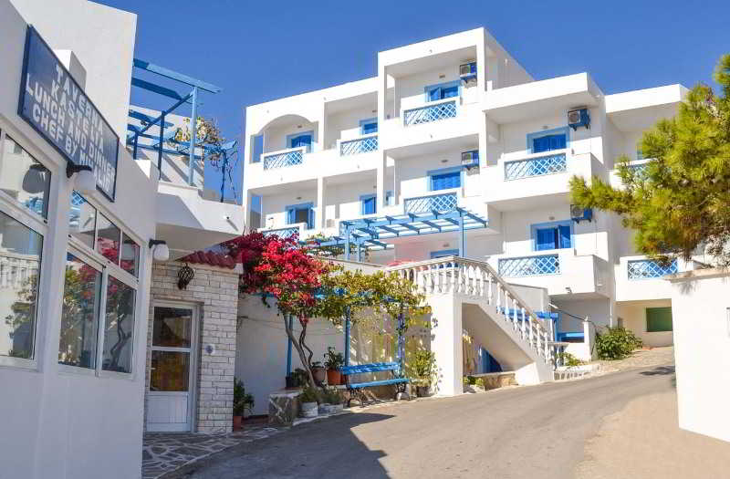 هتل Mikes Apartments