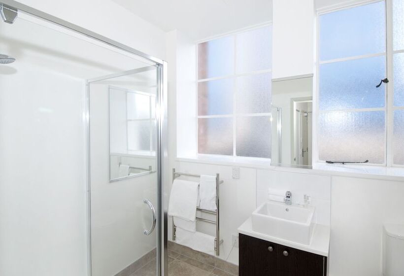 בית מלון כפרי Quest Hamilton Serviced Apartments