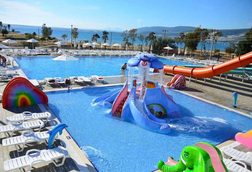 هتل Ramada Resort By Wyndham Akbuk  All Inclusive