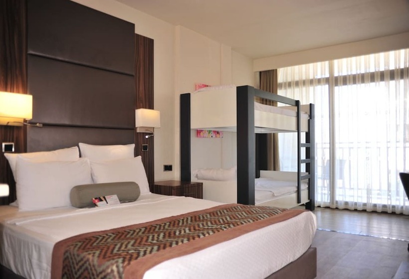 هتل Ramada Resort By Wyndham Akbuk  All Inclusive