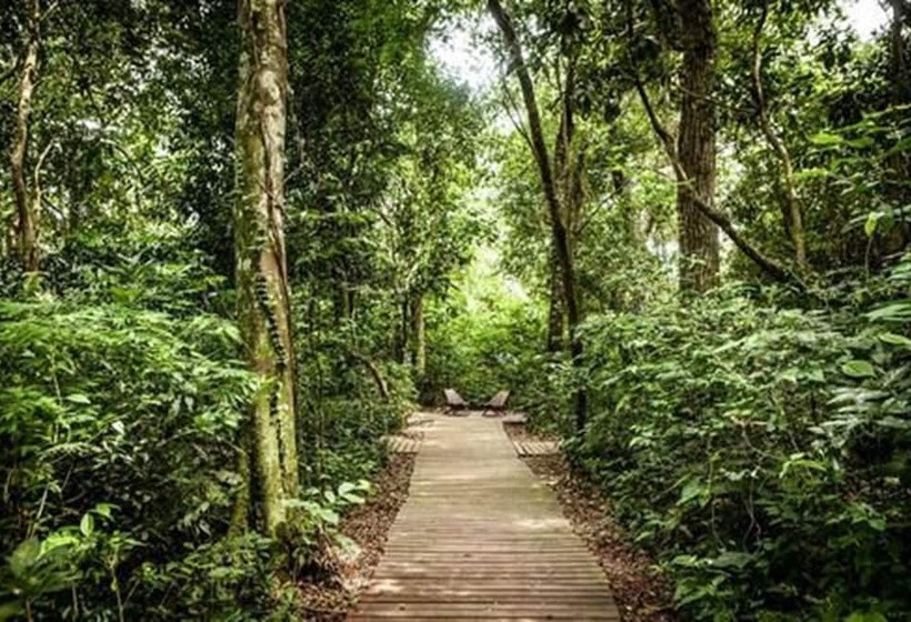 هتل Village Cataratas