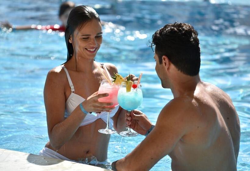 Grifid Vistamar Hotel   24 Hours Ultra All Inclusive & Private Beach