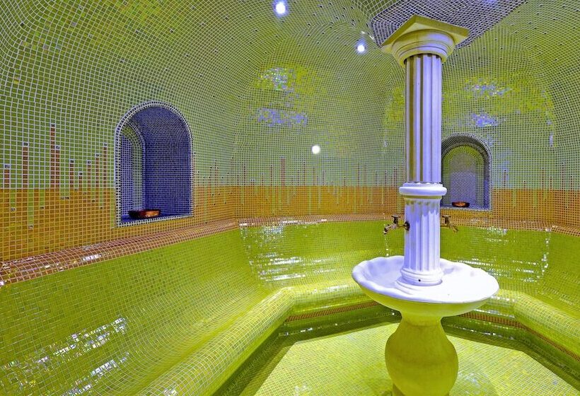 Grifid Vistamar Hotel   24 Hours Ultra All Inclusive & Private Beach