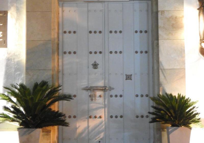 هتل Boutique Don Pepe