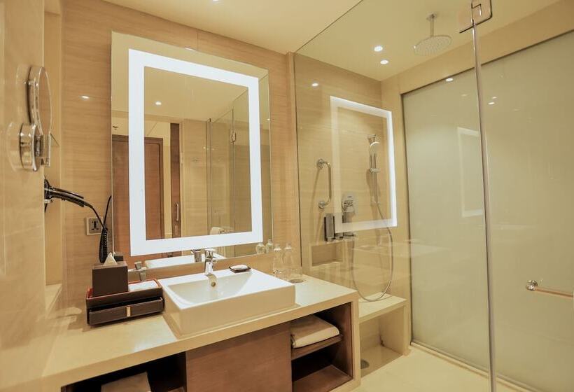 Hotel Courtyard By Marriott Bhopal