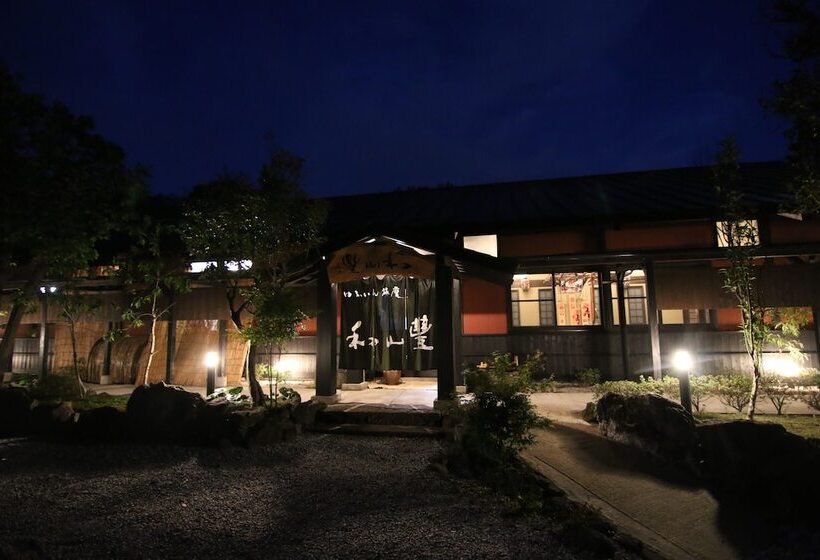 فندق Yufuin Ryoan Wazanhou