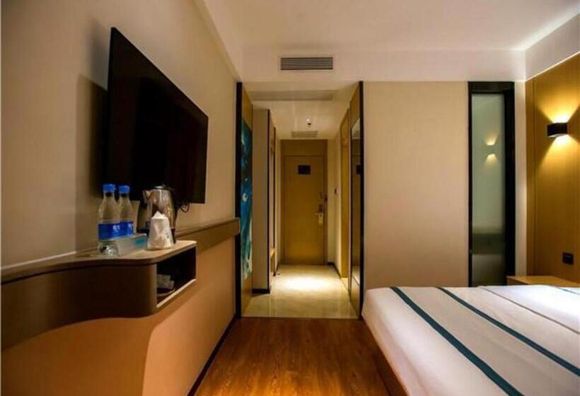 Отель City Comfort Inn Zhanjiang Middle Haibin Avenue Wanda Plaza