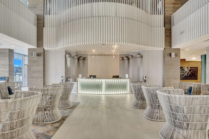 בית מלון כפרי Daytona Grande Oceanfront Resort