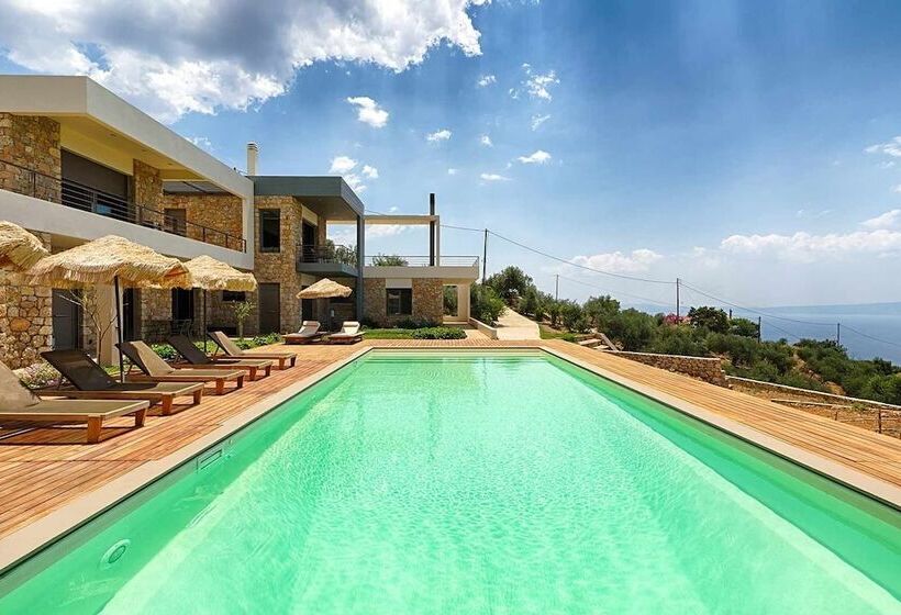 هتل Euphoria Suites