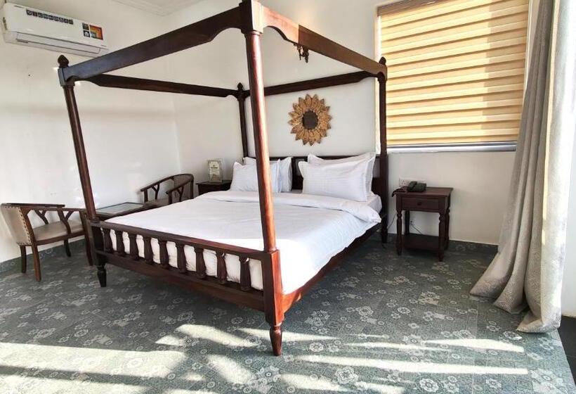 فندق The Sky Imperial Pavoreal Jungle Resort