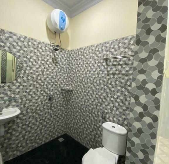 פנסיון Guest House Pelangi