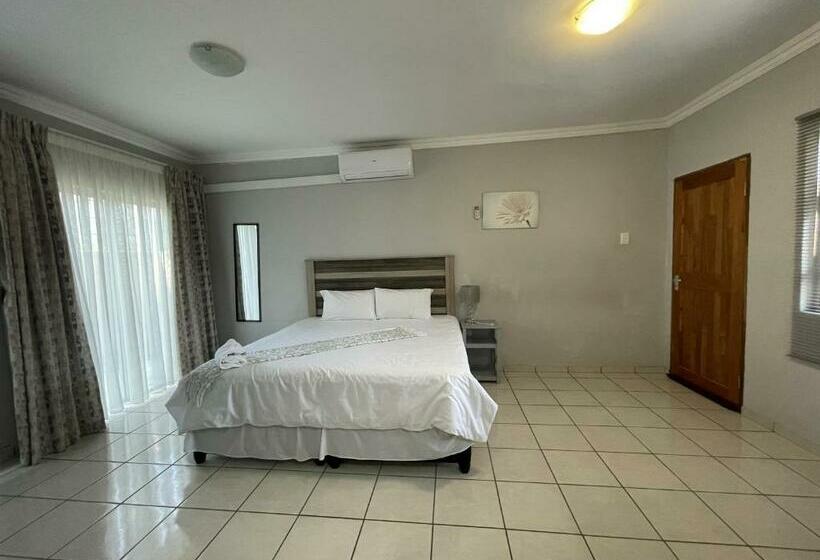 בית מלון כפרי Hinterland Lodge