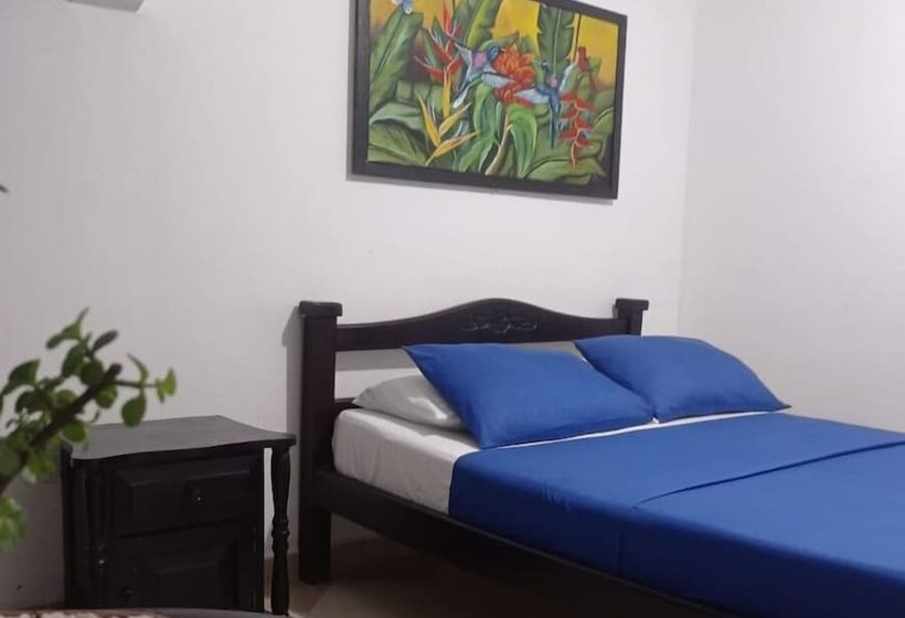 هتل Plaza Calarcá