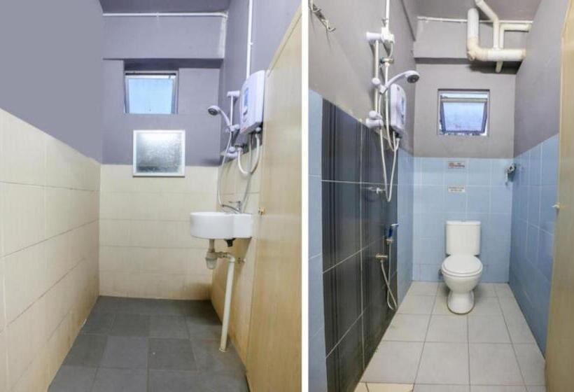 فندق Spot On 90449 Bed Station Guest House Dormitory