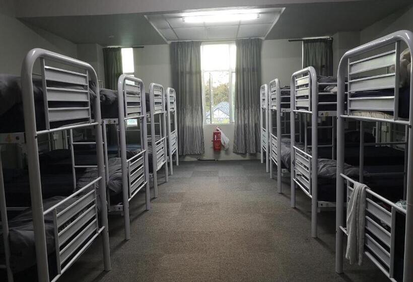 فندق Spot On 90449 Bed Station Guest House Dormitory