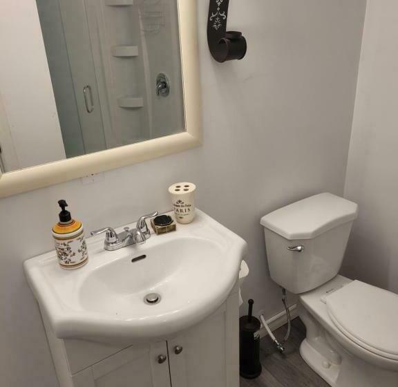 膳宿费 Adorable Studio Basement Suite In South Barrie