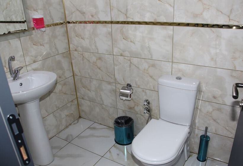 Grand Niki Hotel & Spa