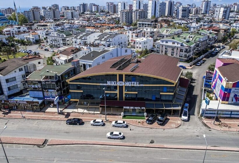 Grand Niki Hotel & Spa