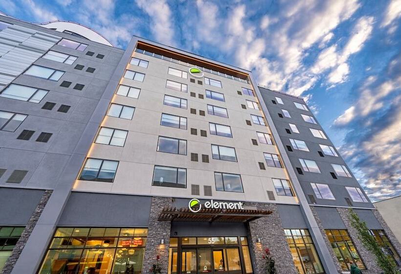 هتل Element Colorado Springs Downtown