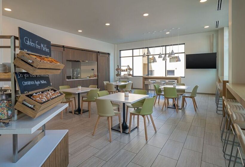 هتل Element Colorado Springs Downtown