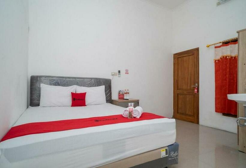 ホテル Reddoorz Near Rs Mitra Keluarga Waru