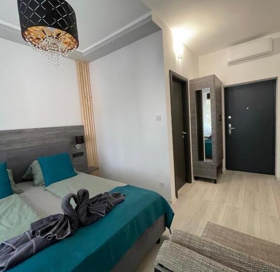 تختخواب و صبحانه Duna Centroom