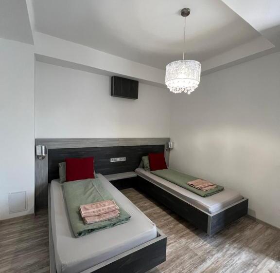 تختخواب و صبحانه Duna Centroom