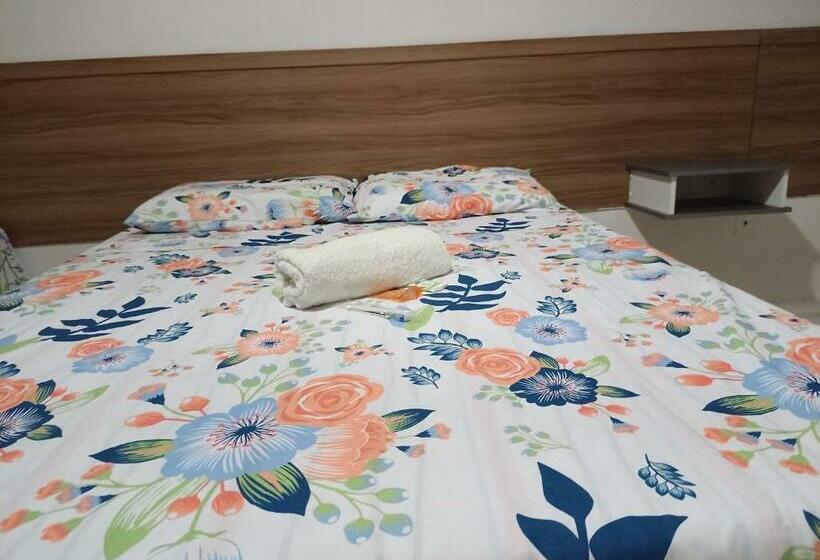 בית מלון כפרי Cantinho Do Brejo Pousada