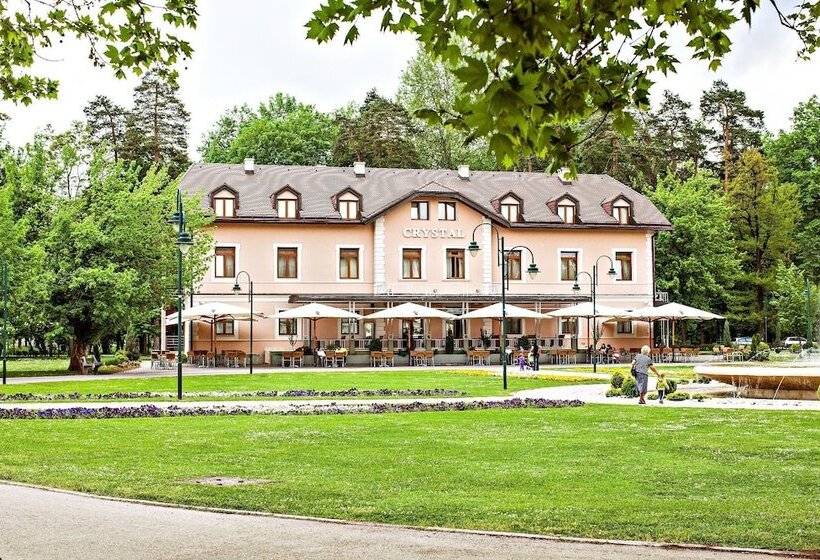 ホテル Crystal