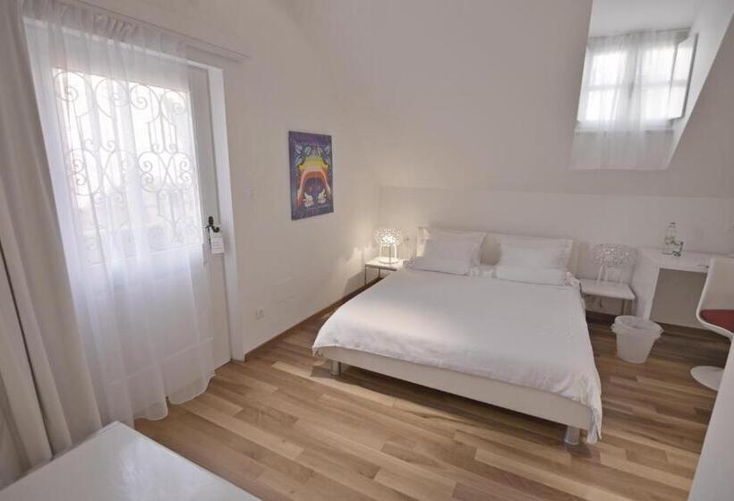 هتل Divota Apartment