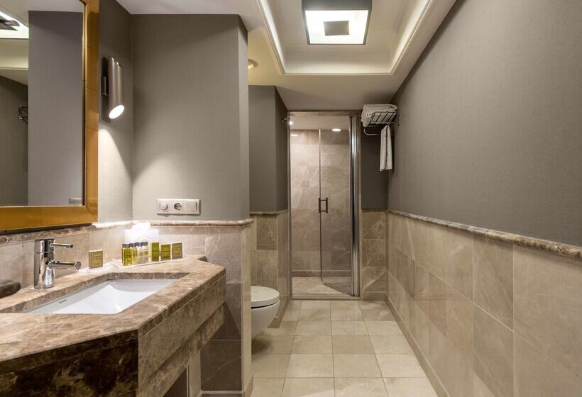Doubletree By Hilton Hotel Van