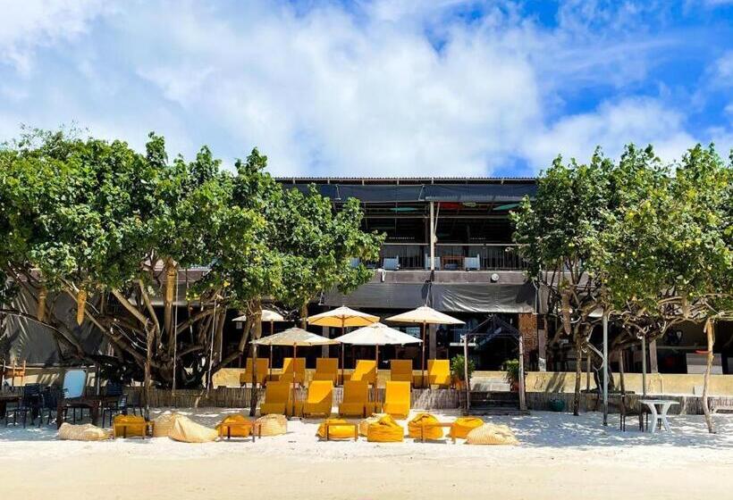 هتل Lalune Beach Resort
